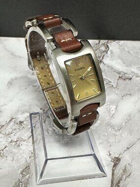 Fossil Watch Women Silver Tone Brown Leather Cut Out Band 18MM Dial New Battery